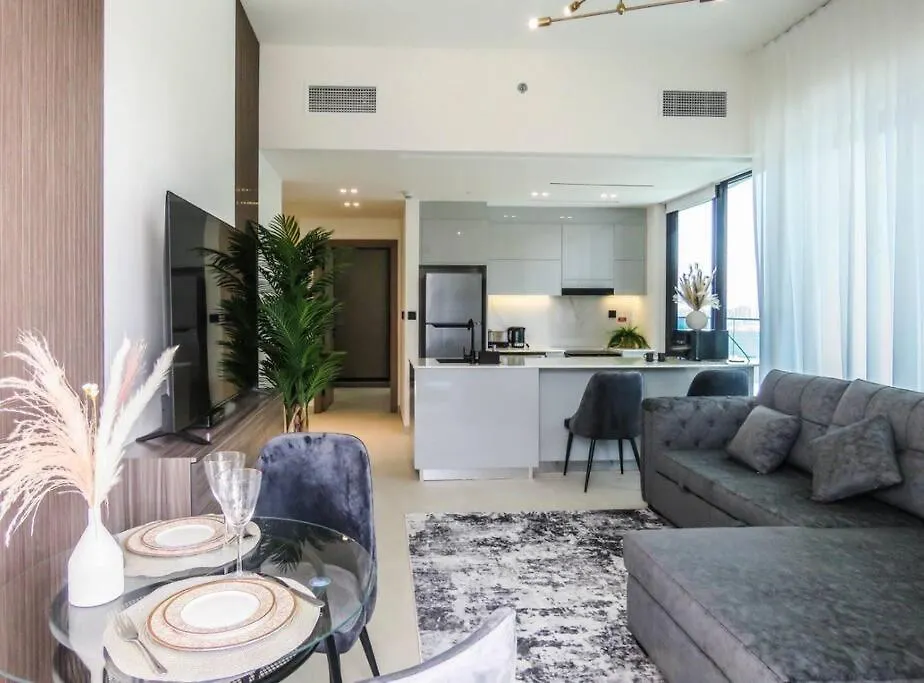 Stylish 2 Bedroom In Binghatti, Business Bay United Arab Emirates